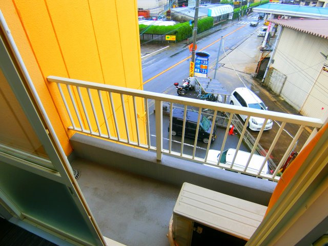 フォンタル西板持Ａ棟のバルコニー