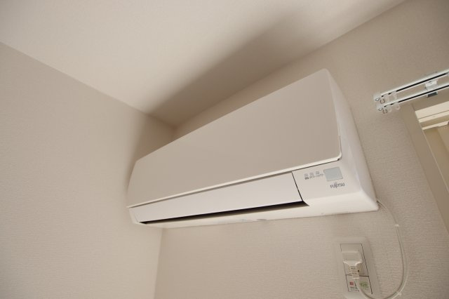 【設備】 | プチ アングル | エアコン
