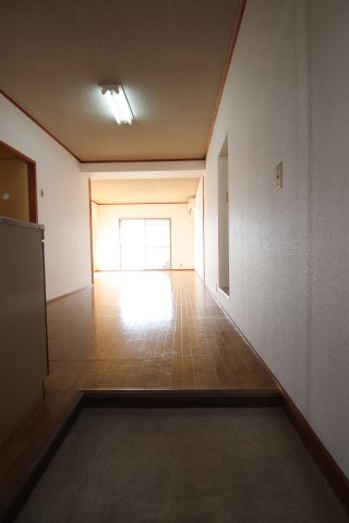 【玄関】 | 北野田マンション巽B棟 | 玄関入れば即自室です！