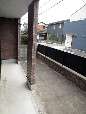 【庭】 | ブロッサムイースト | ブロッサムイースト