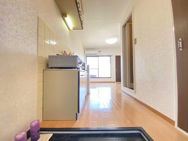 ロイヤルハイツ川西の内装