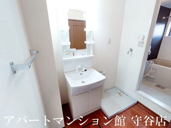 メゾン森Ⅺの独立洗面台