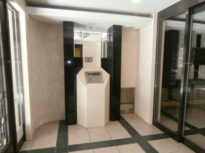 【エントランス】 | プレサンス本町プライム