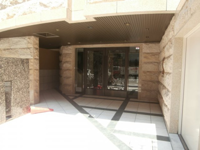 【エントランス】 | プレサンス本町プライム