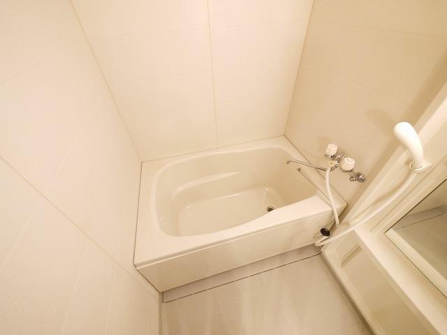 メゾンK’sの浴室|お風呂です