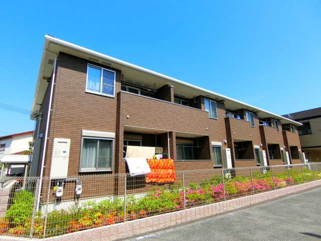 エストレーラの外観