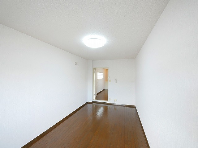 新大マンションの洋室