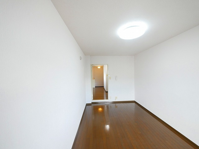 新大マンションの洋室