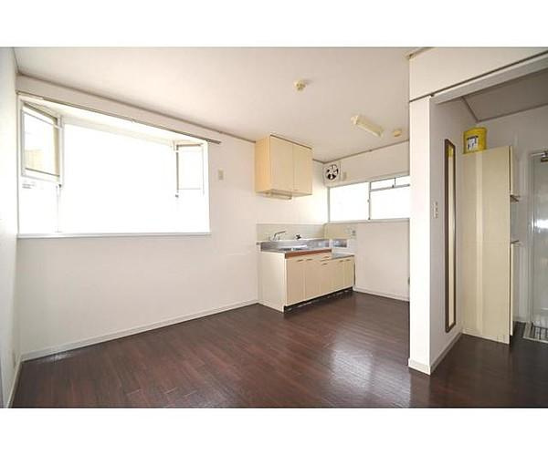 エステートピア楡の居間・リビング