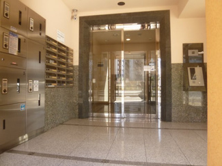 【エントランス】