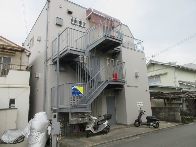 明石ロイヤルマンションの外観