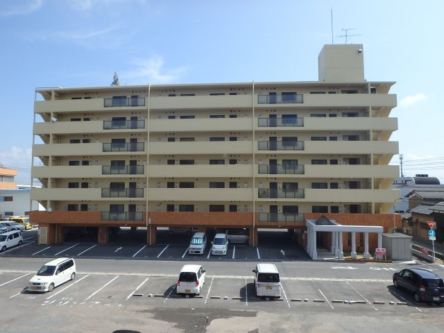 ネクスト倉田　東館の外観|ネクスト倉田（岡山市中区倉田）RC賃貸マンション