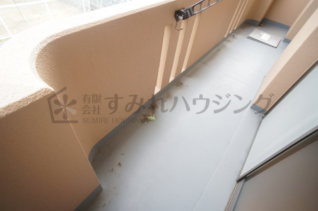 サンボナール・コートのバルコニー|参考、同建物・同間取りの号室