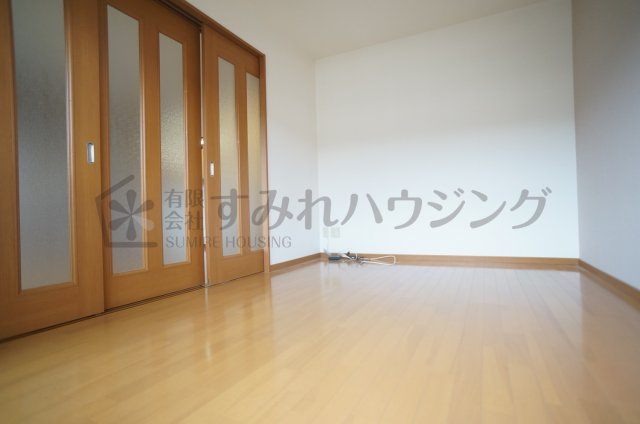 サンボナール・コートの洋室|参考、同建物・同間取りの号室