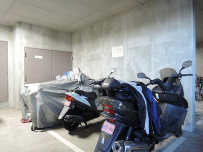【その他共用部分】 | 金沢八景西パークホームズ弐番館 | バイク置場