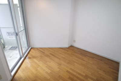 【洋室】 | ヤングリーブス岡本