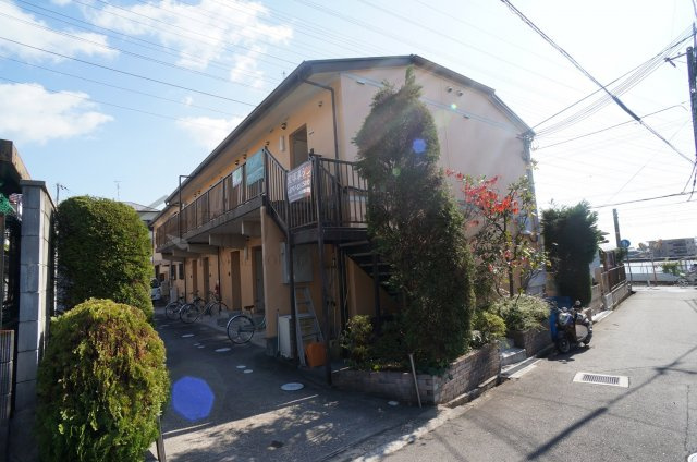 エクセルコート中山の外観