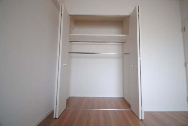 久留米市諏訪野町の賃貸マンションの収納