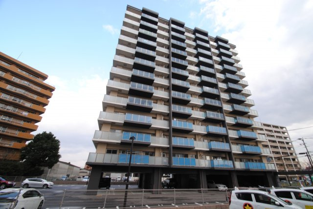 久留米市諏訪野町の賃貸マンションの外観