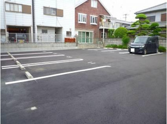 【駐車場】