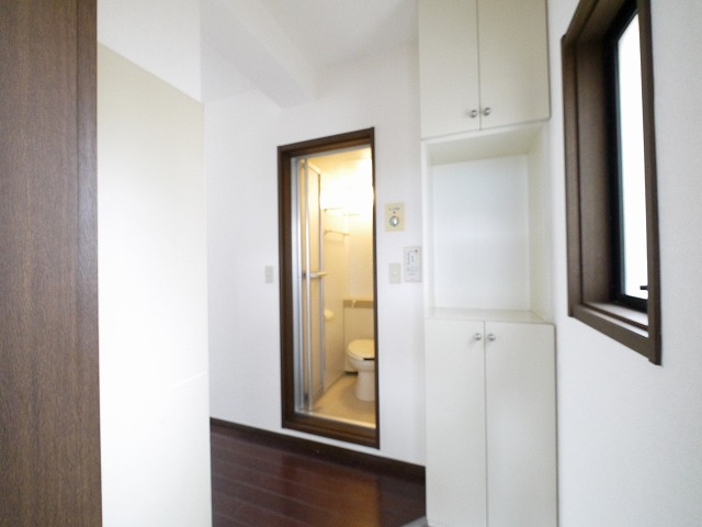 シティパレスあやめ池Ｐ７の玄関