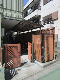 【エントランス】