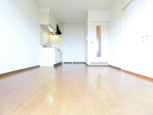マンションサンライズ弐番館の居間・リビング
