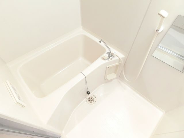 マンションサンライズ弐番館の浴室