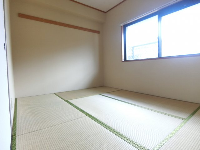 メゾンハートの和室|同物件別部屋