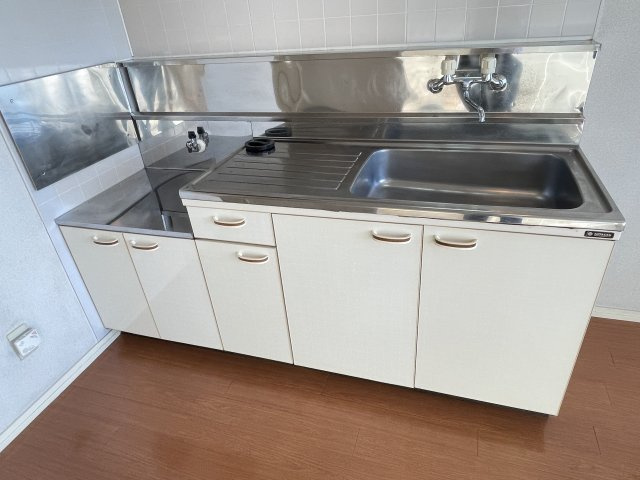 レピュートKのキッチン