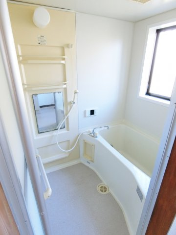 布施貸家Ａ棟の浴室