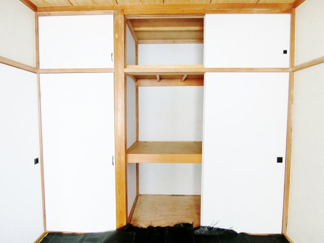 布施貸家Ａ棟の収納