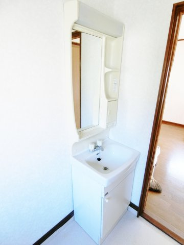 布施貸家Ａ棟の独立洗面台