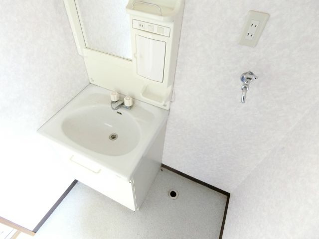 三日市ハイツユタカの洗面所