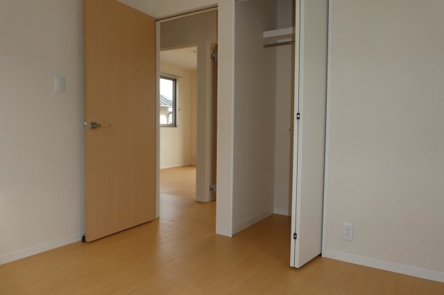 ラフィネ浜の洋室