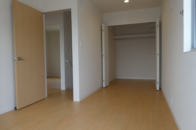 ラフィネ浜の寝室|洋室