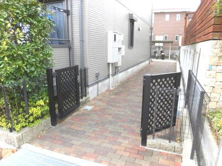 【エントランス】 | セジュール西岡本