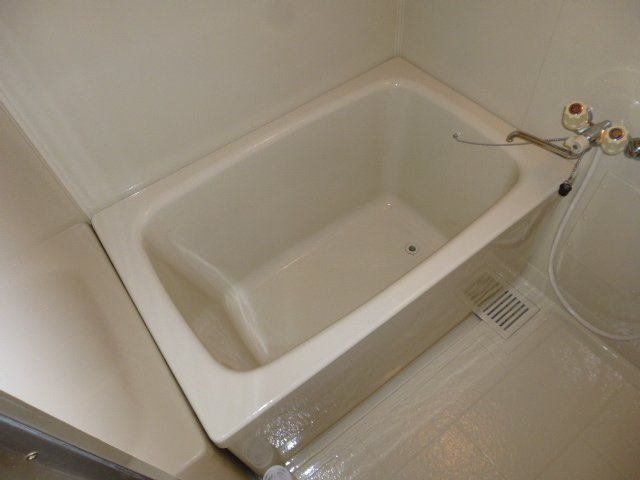 ニューシティ横山Bの浴室