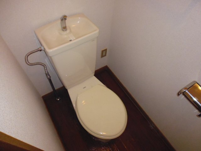 ニューシティ横山Bのトイレ|温水洗浄便座に変更