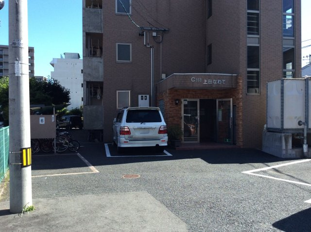 Casa上田なわての駐車場