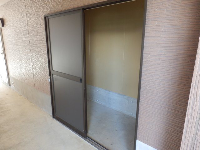 アービルカーサBのその他共用部分|収納豊富です