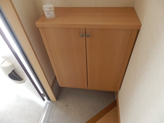 アービルカーサBの玄関