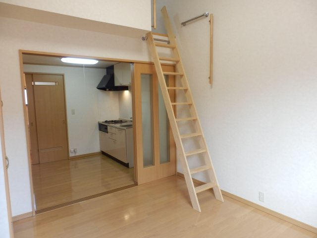 アービルカーサBの洋室|広々とした洋室です