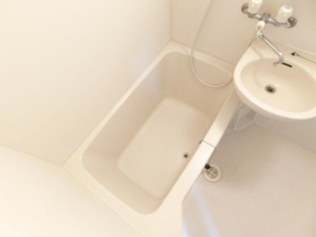 田中ハイツの浴室