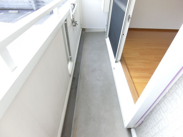 ヴェルデKNのバルコニー