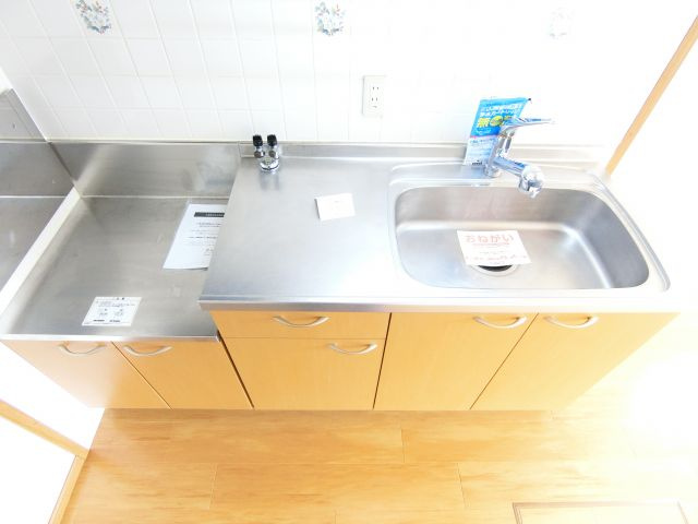 ヴェルデKNのキッチン