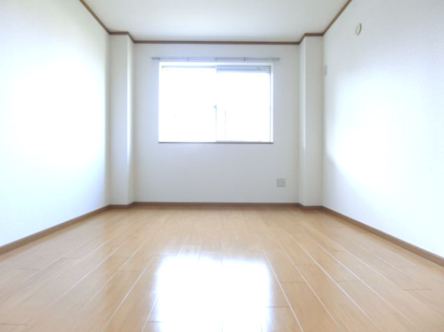 ヴェルデKNの洋室