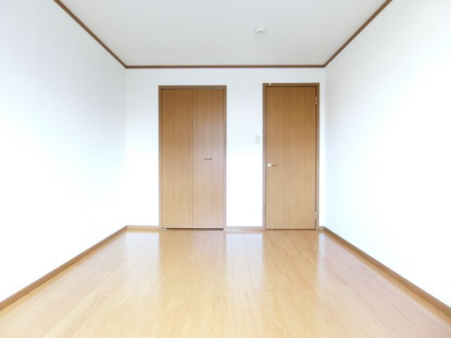 ヴェルデKNの寝室