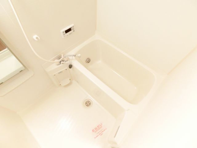 ヴェルデKNの浴室