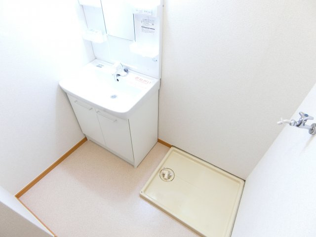 サンヒルズ千代田Iの独立洗面台